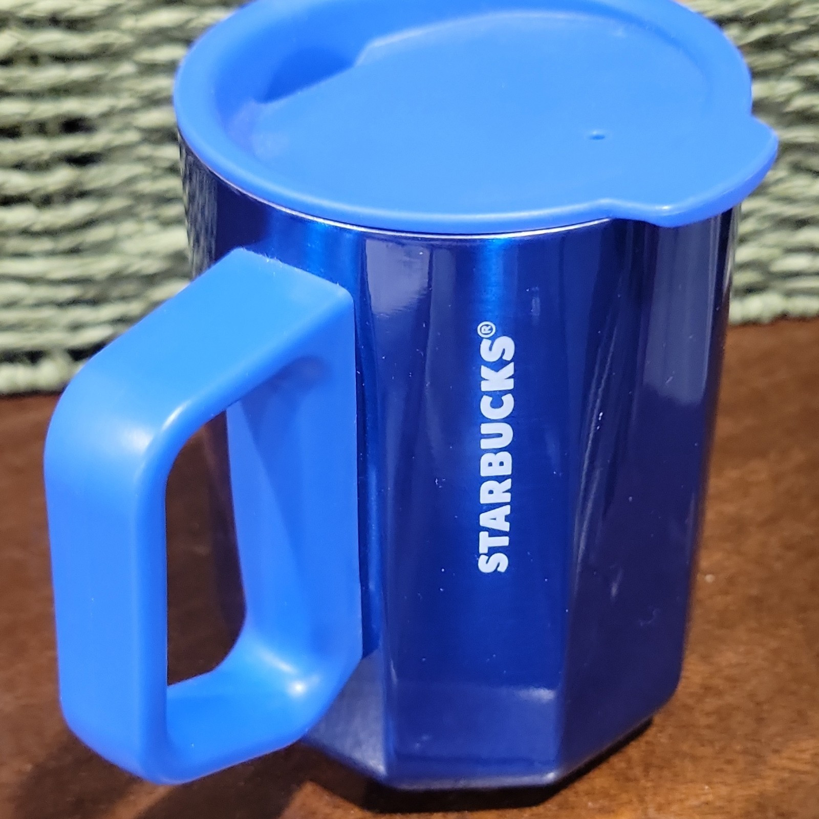 Starbucks Blue Plastic Mug with Drink Through Lid 12oz 355ml 2024
