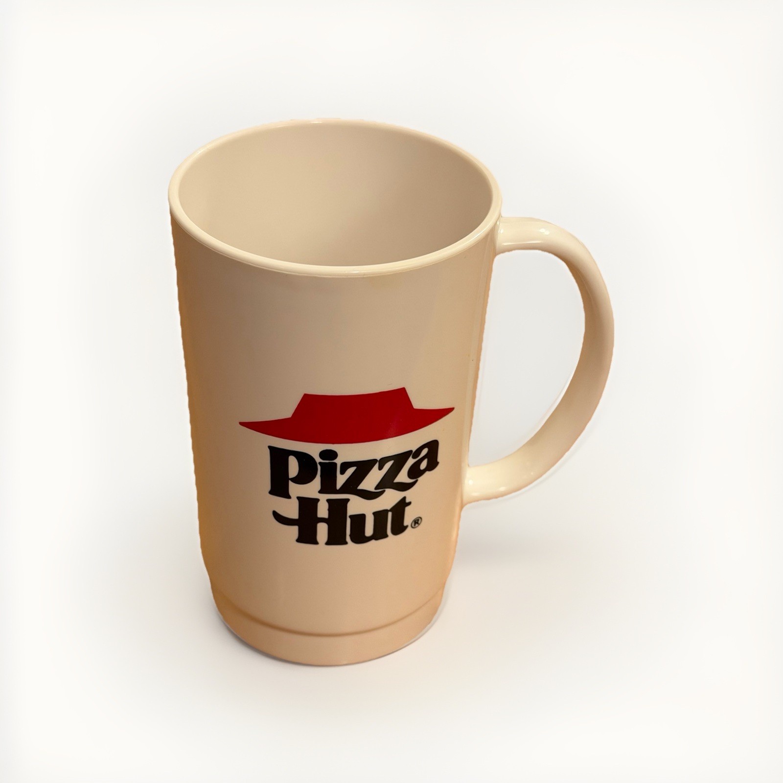 Vintage Pizza Hut Off-White Plastic Mug 20 oz – 5 2/3 Inch Tall