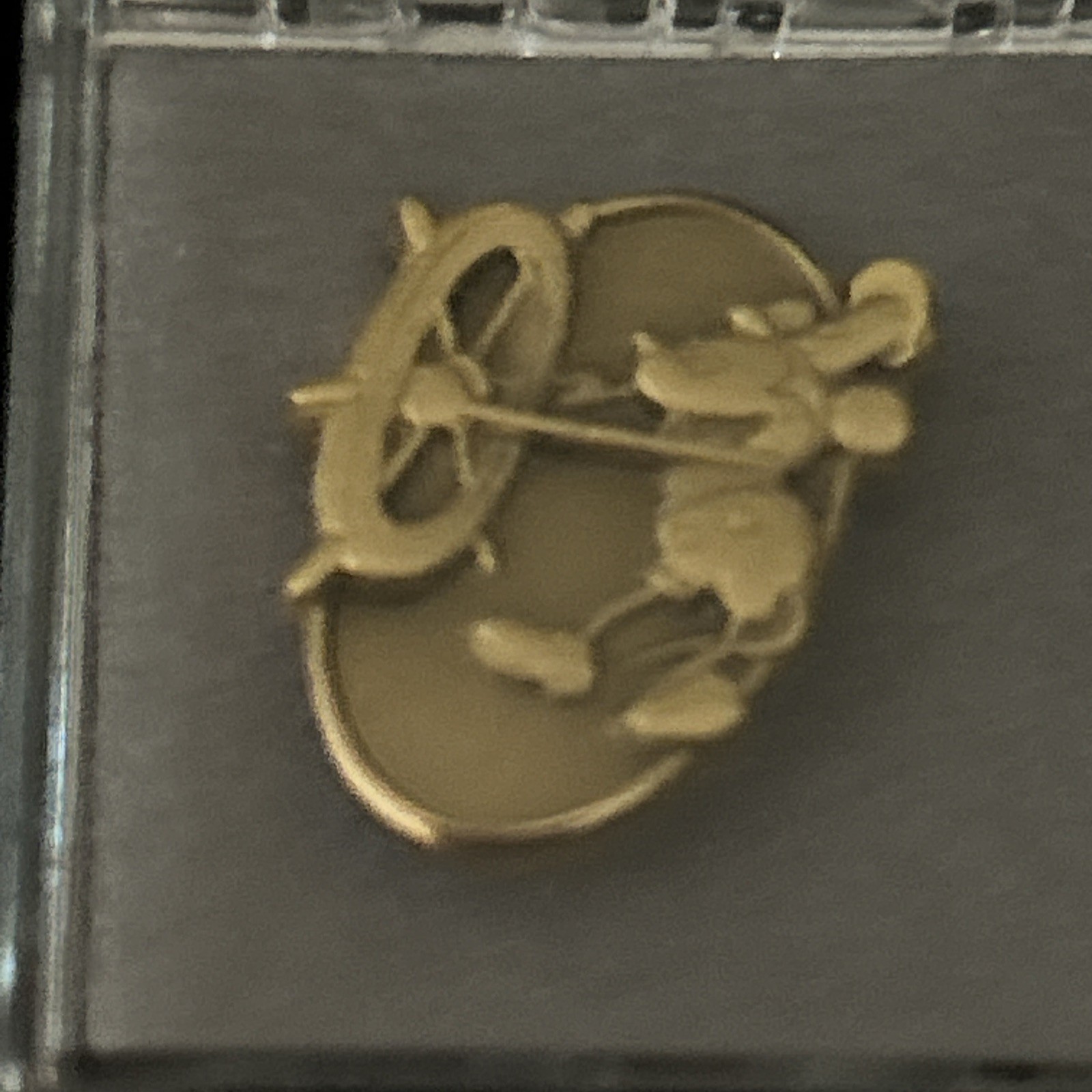Disney Cast Member Service Award Pin 1 Year Steamboat Willie 2nd Version Pin