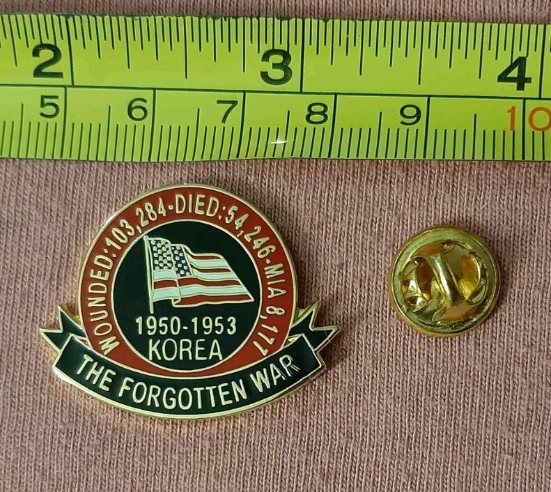 Korea 1950-1953 The Forgotten War Military Hat Jacket Pin Wounded Died MIA
