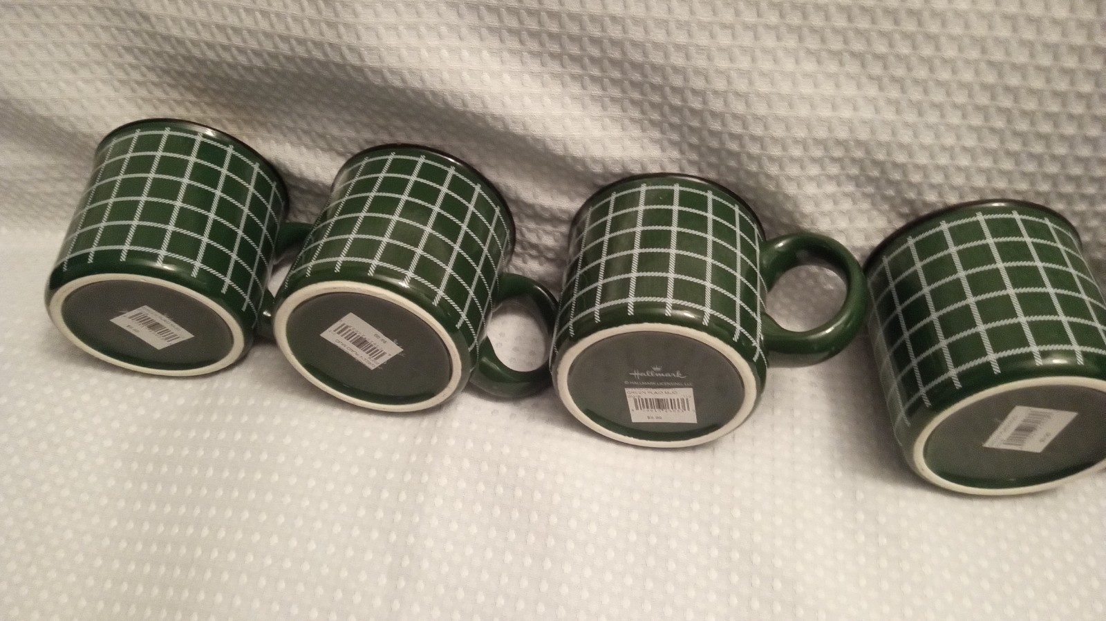 Hallmark Plaid Large Mugs 4 pc New