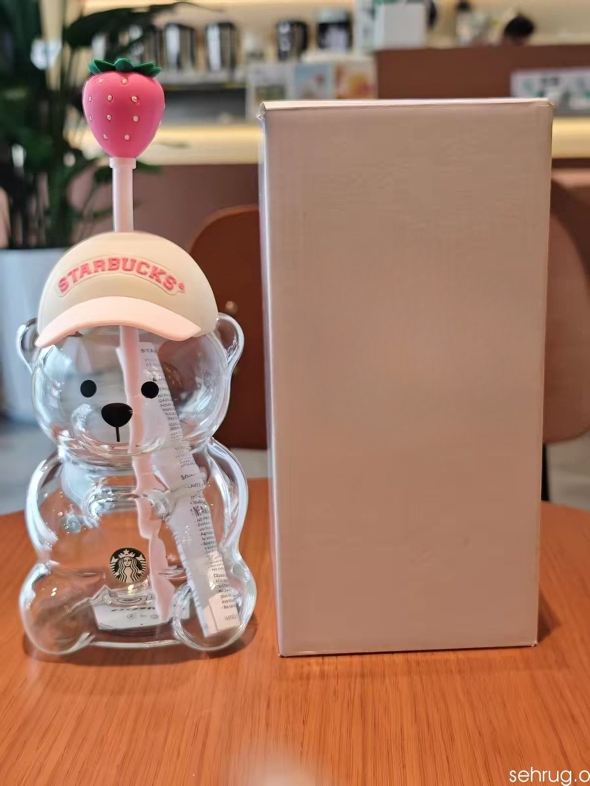2026 Starbucks Bearista Bear Cup Tumblers Strawberry Topper Baseball Cap 591ml