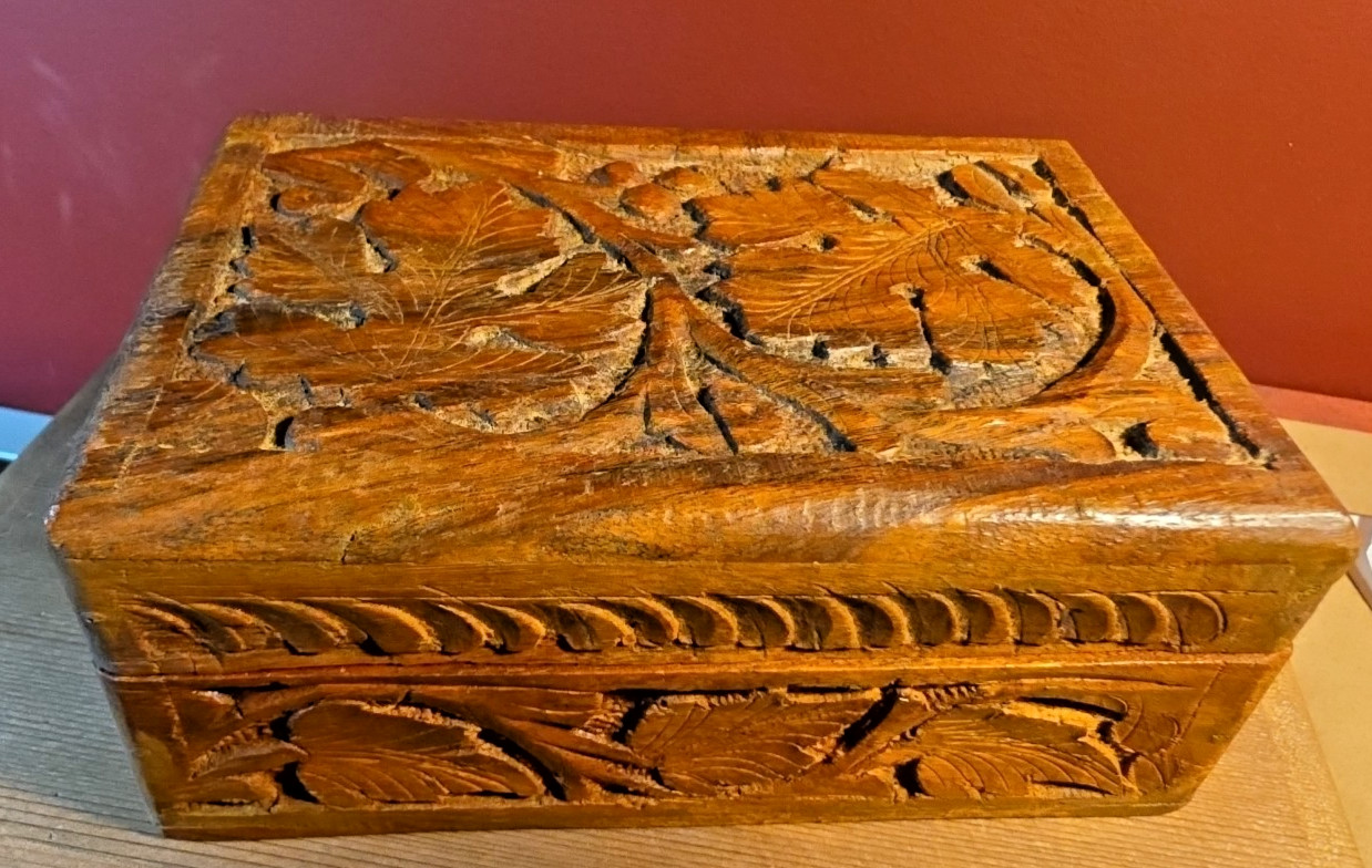 Vintage Hand-Carved Mughai Floral Box Made In India Archana Crafts