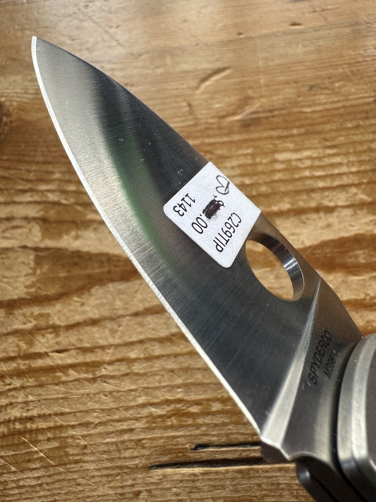 SPYDERCO PITS 2 Split 6AL-4V Titanium M398 Steel, 6.45″ C269TIP Factory Second B