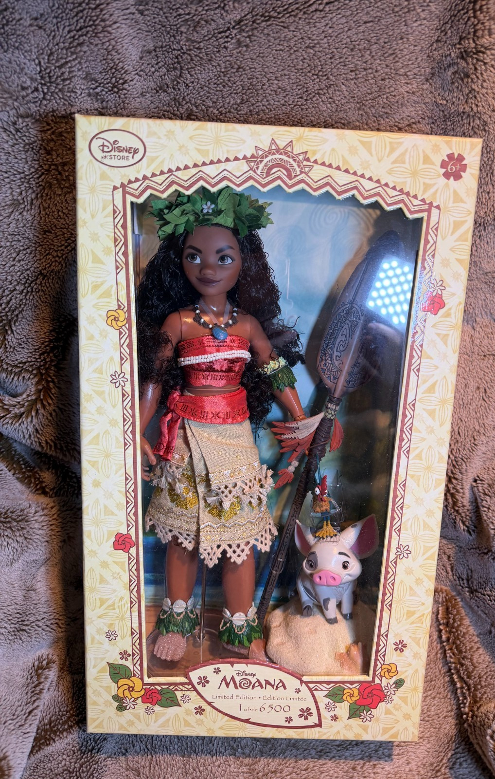 Disney Store Limited Edition Moana 17” Doll with Pua And Hei Hei LE