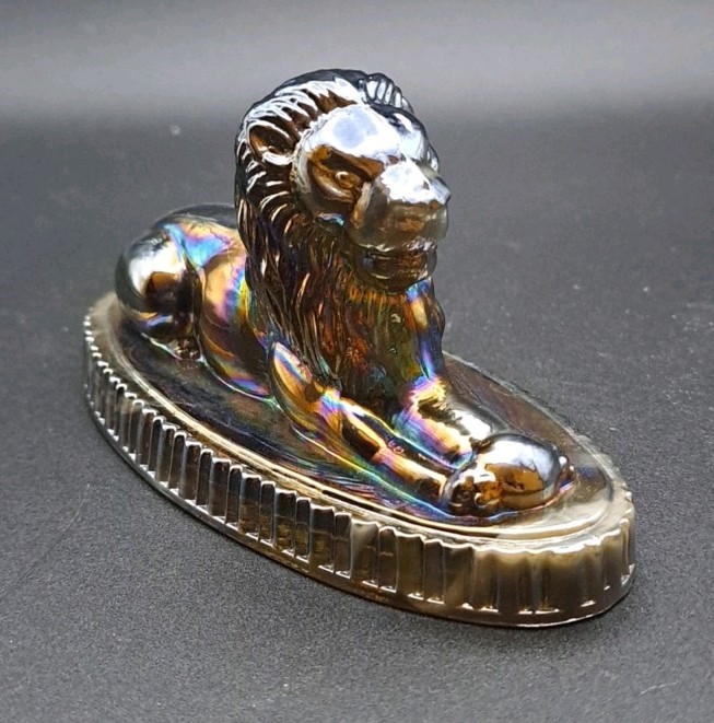 Vintage Summit Art Glass Oscar The Lion Decor