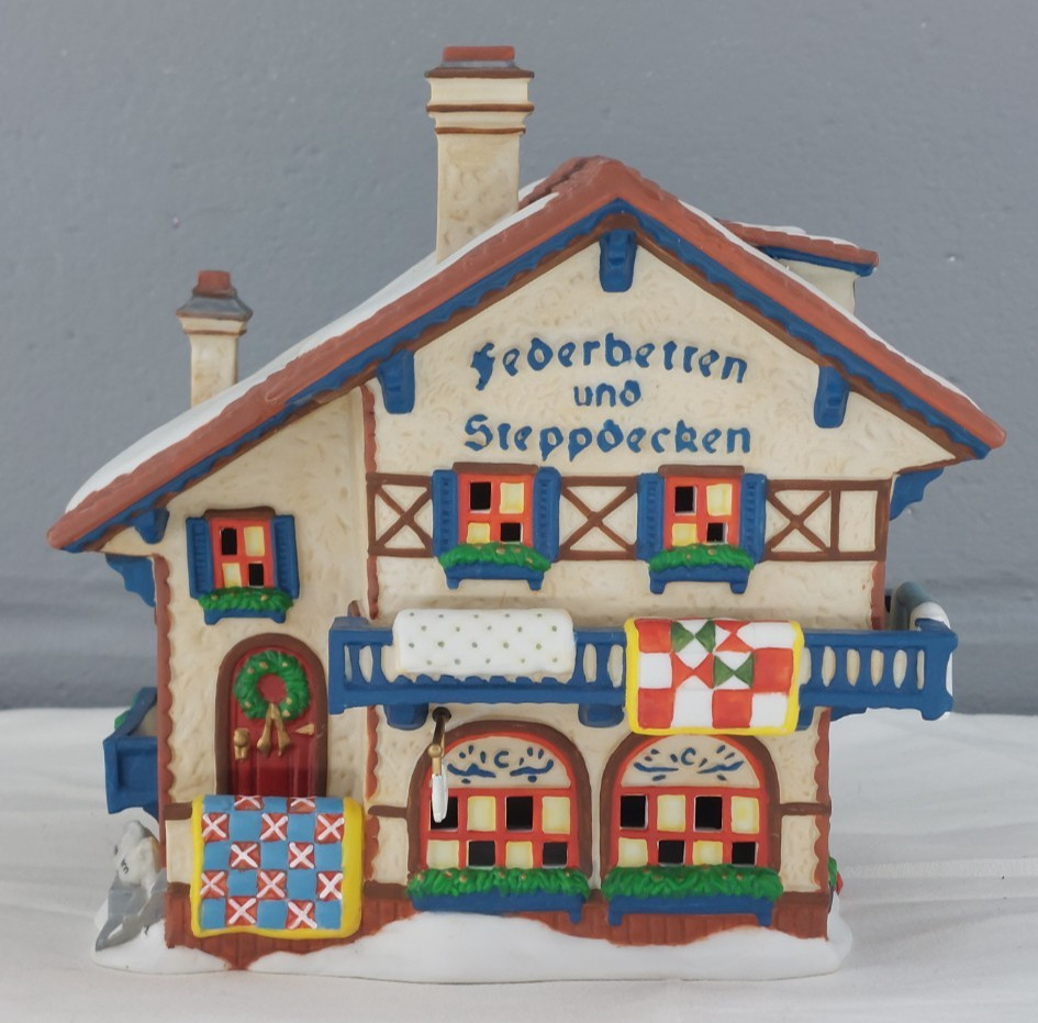 Dept 56 Alpine Village Federbetten Und Steppdecken – Featherbeds and Quilts Shop