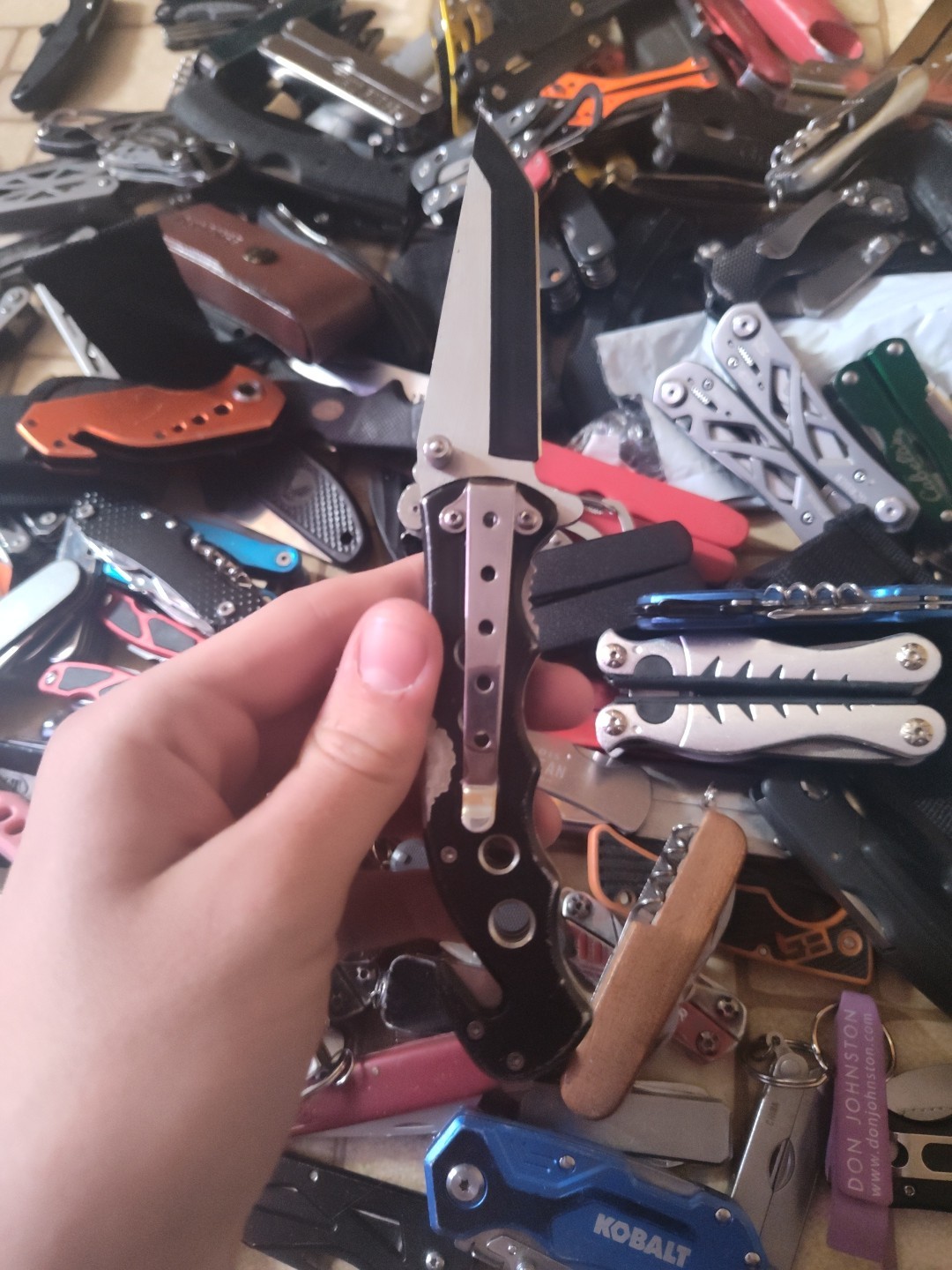 Random TSA Confiscated Knifes, Multi tools, Pliers, Lot