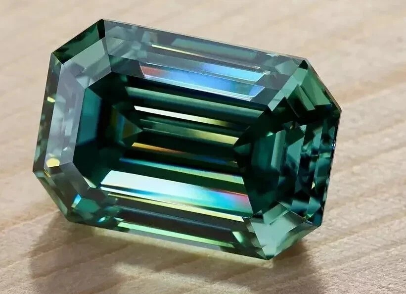 2.30 Ct Certified Moissanite VVS1 D Grade Emerald Cut 9×7 MM Natural Green