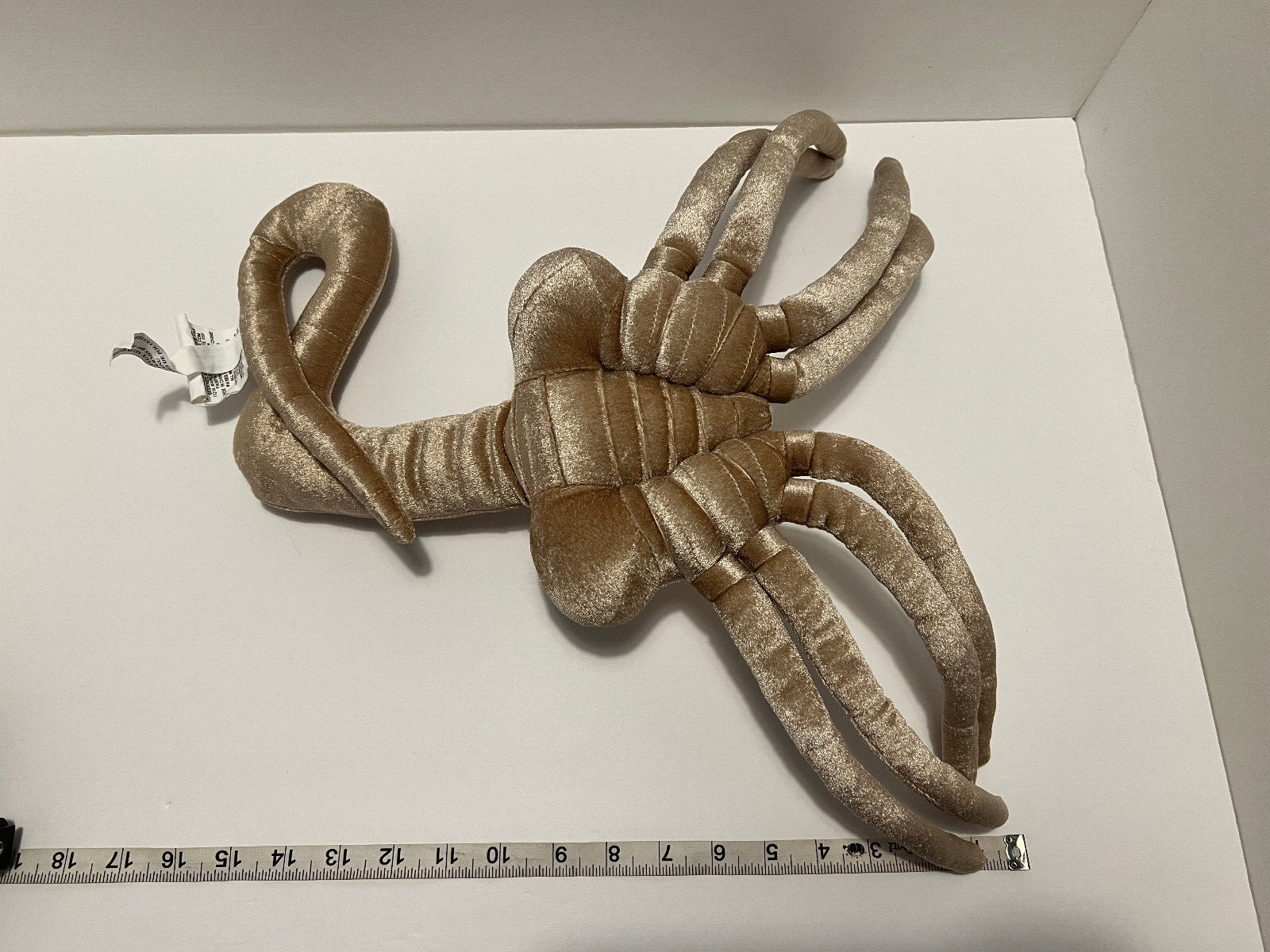 USED without packaging Think Geek Alien Face Hugger Plush