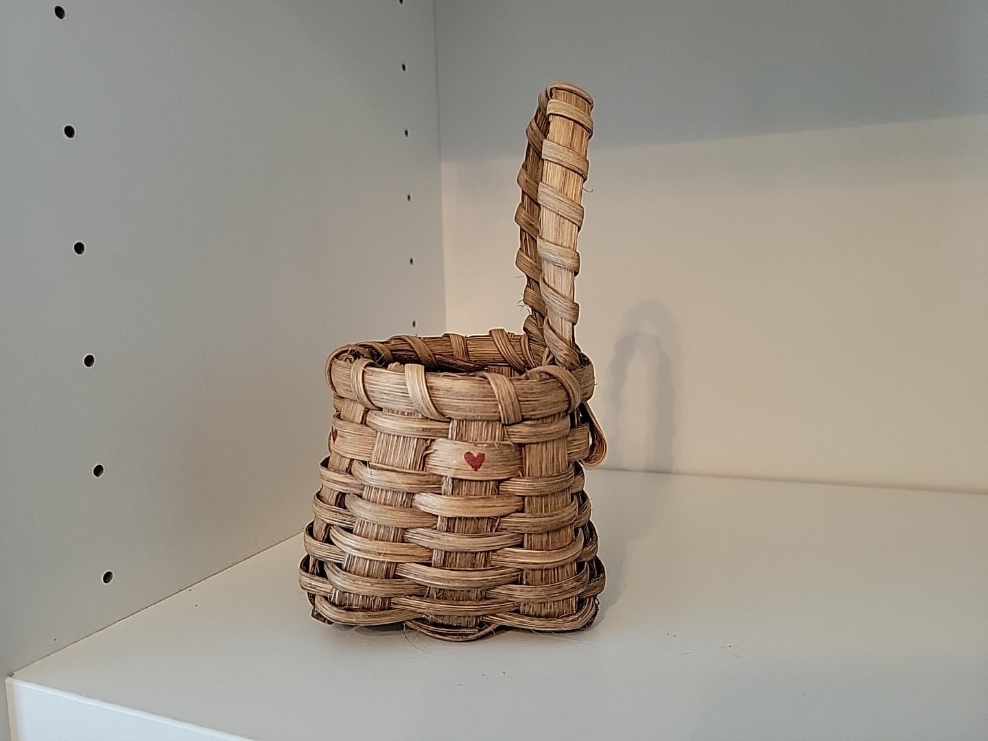Vtg Basket Handwoven Split Oak Signed MG 93 Hearts Gift Rustic country handle