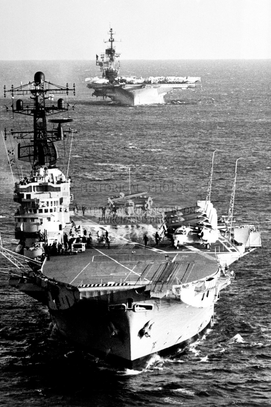 HMAS MELBOURNE & USS MIDWAY AIRCRAFT CARRIERS 1981 4X6 PHOTO