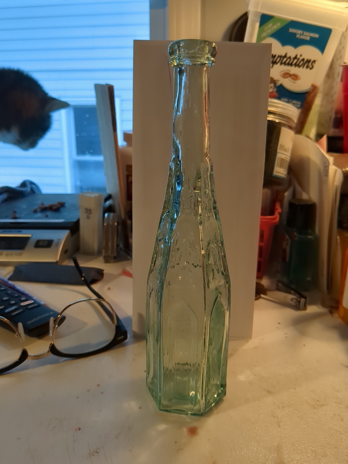 1860s APPLIED LIP 6 SIDED CATHEDRAL PEPPERSAUCE BOTTLE SMOOTH BASE 9 Inches Tall