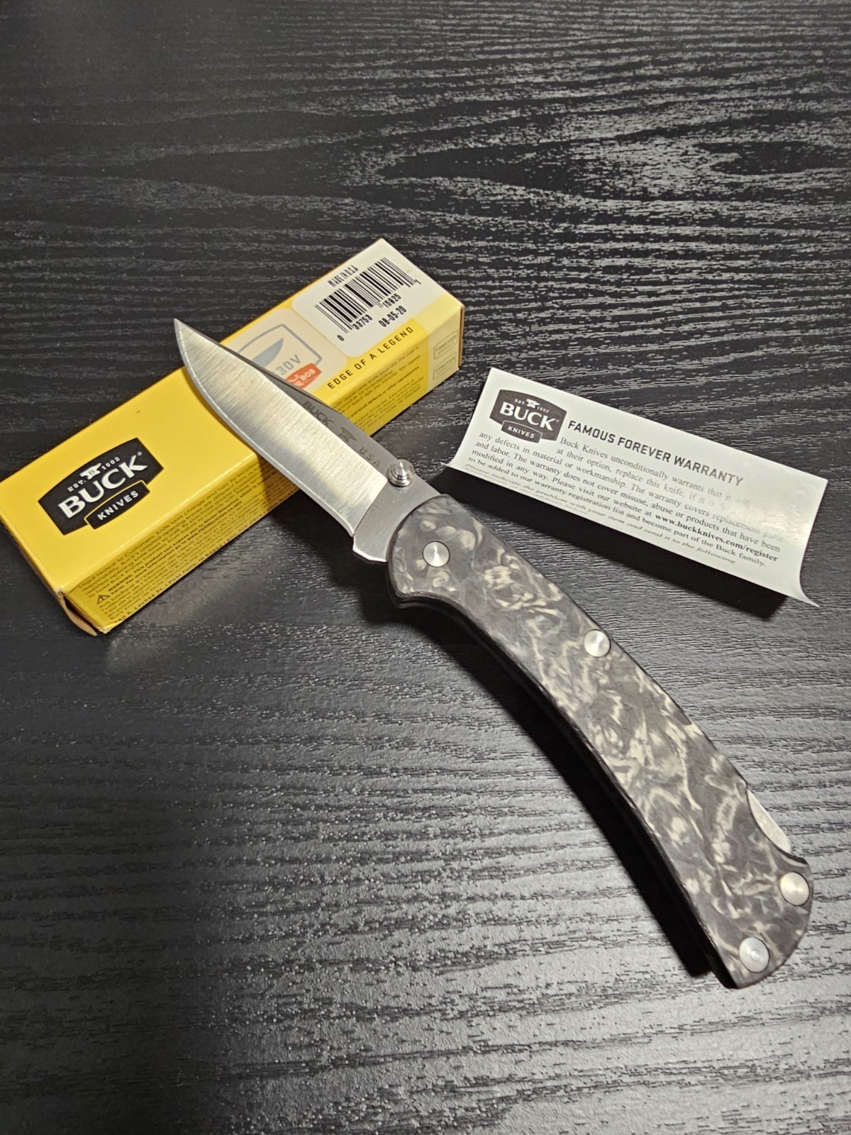 Buck 112 Ranger CFS2 CPM-S30V Carbon Fiber Scales Limited Edition-Discontinued