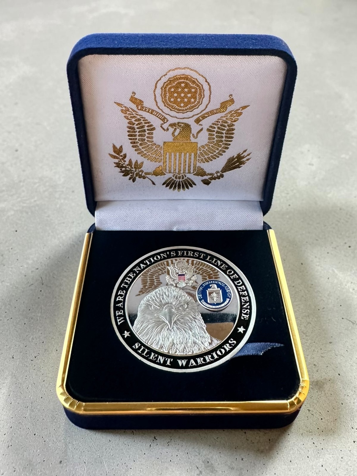 Central Intelligence Agency CIA Special Agent Challenge Coin in Velvet Case