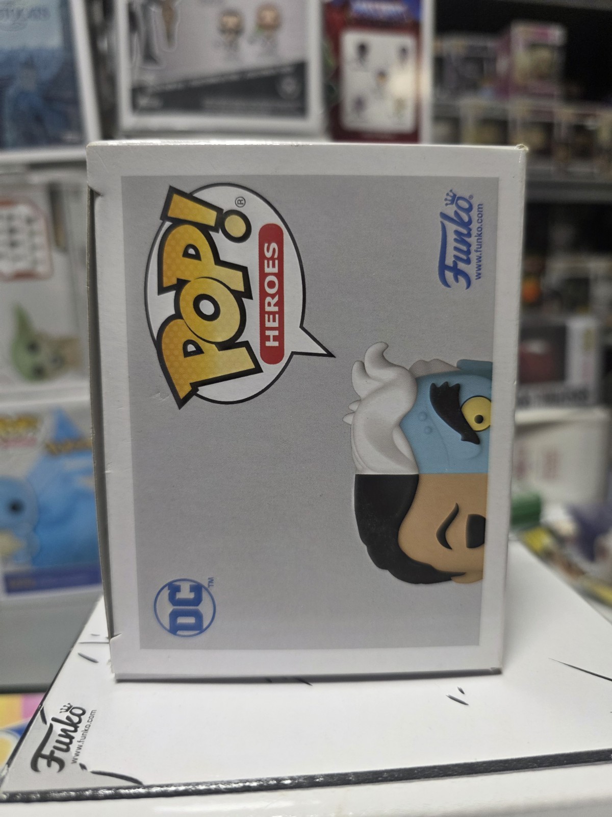 Funko Pop! Two-Face – Batman Animated DC LA Comic Con 2021 #432
