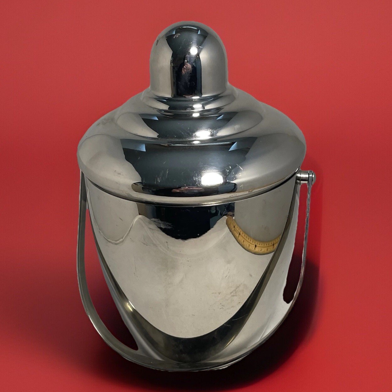 Oneida 18/8 Stainless Steel 9” Lidded Ice Bucket Handle Shiny Chrome Finish