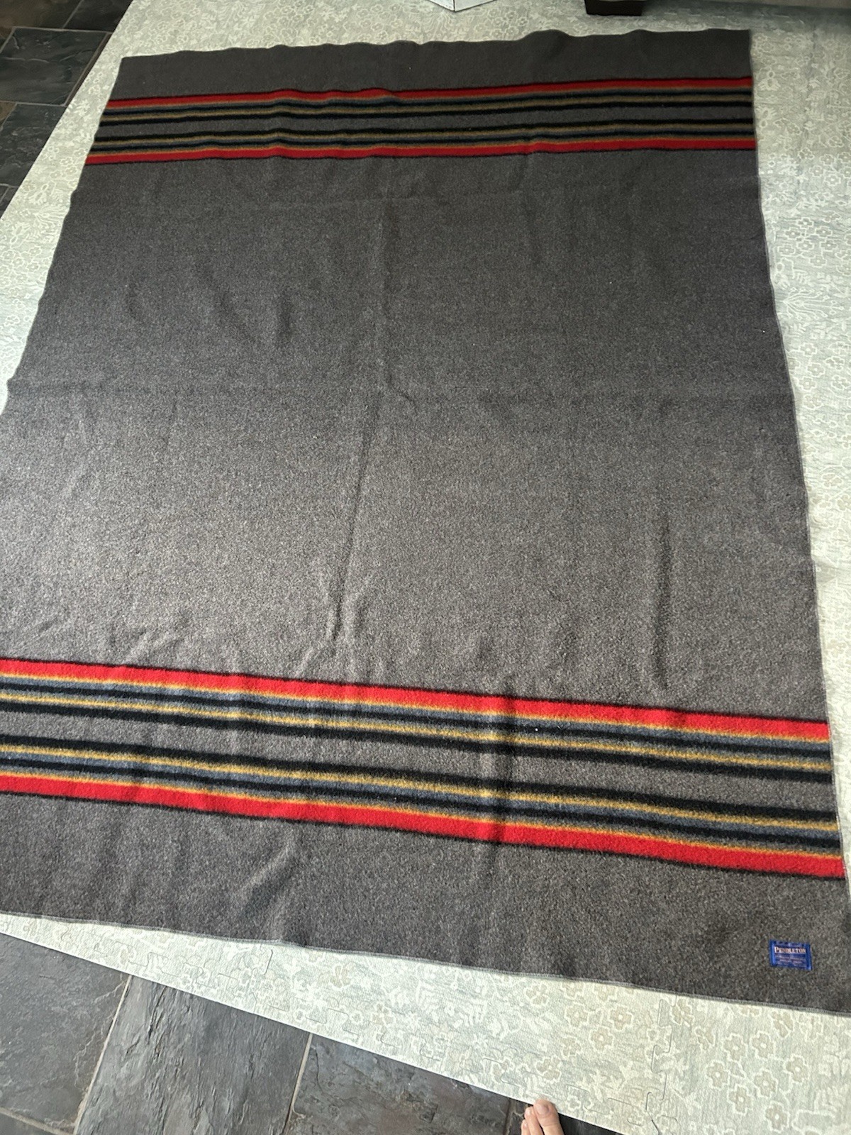PENDLETON YAKIMA Camp Blanket Gray Wool w/ Red Yellow Black Stripes 64″x84″
