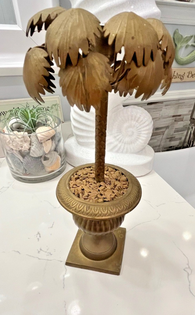 Vintage Tropical Brass Urn Palm Tree Leaves Candle Stick Holders India 1970-1980