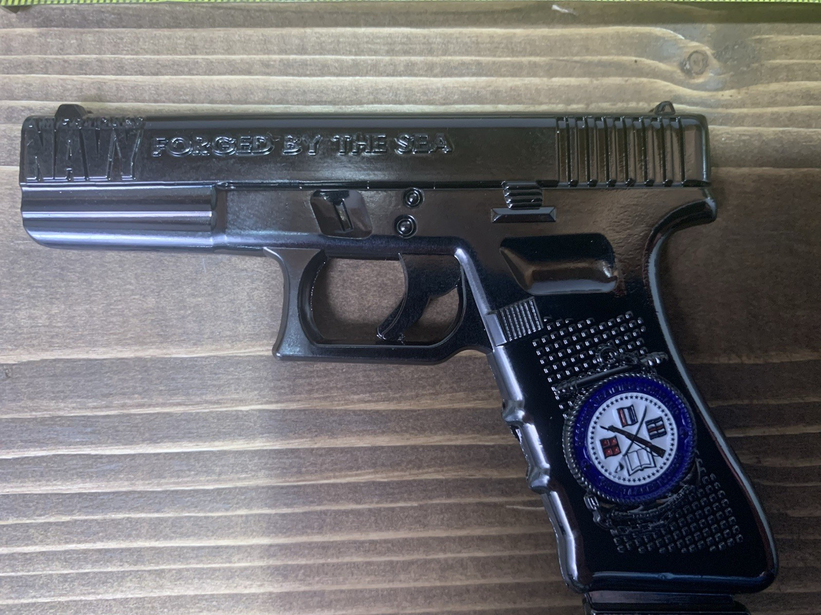 US Navy Glock Pistol Challenge Coin – Recruit Training Command, Great Lakes, IL
