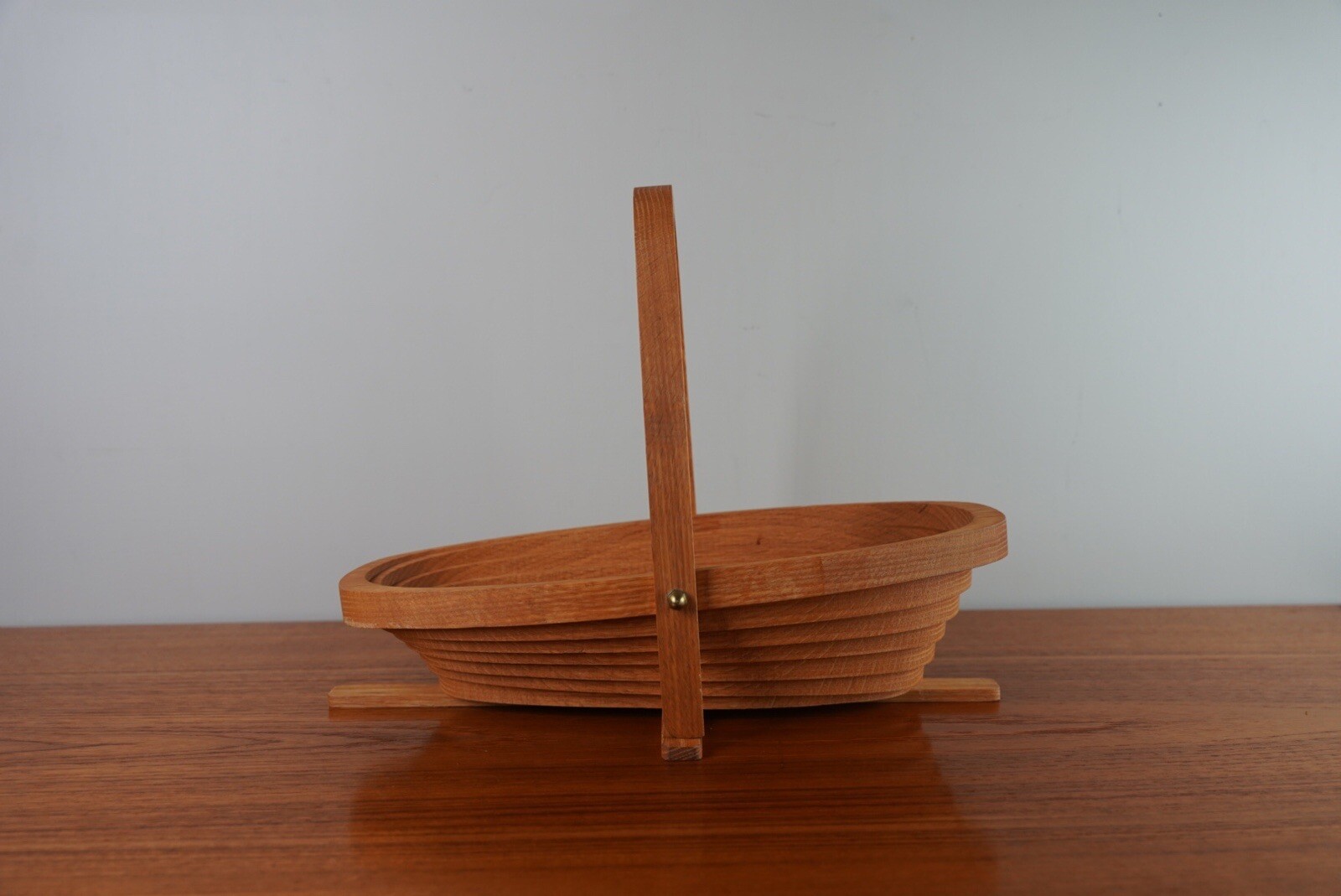 Teak Collapsable Bread Basket Baguette Carrier Compact Modern Design
