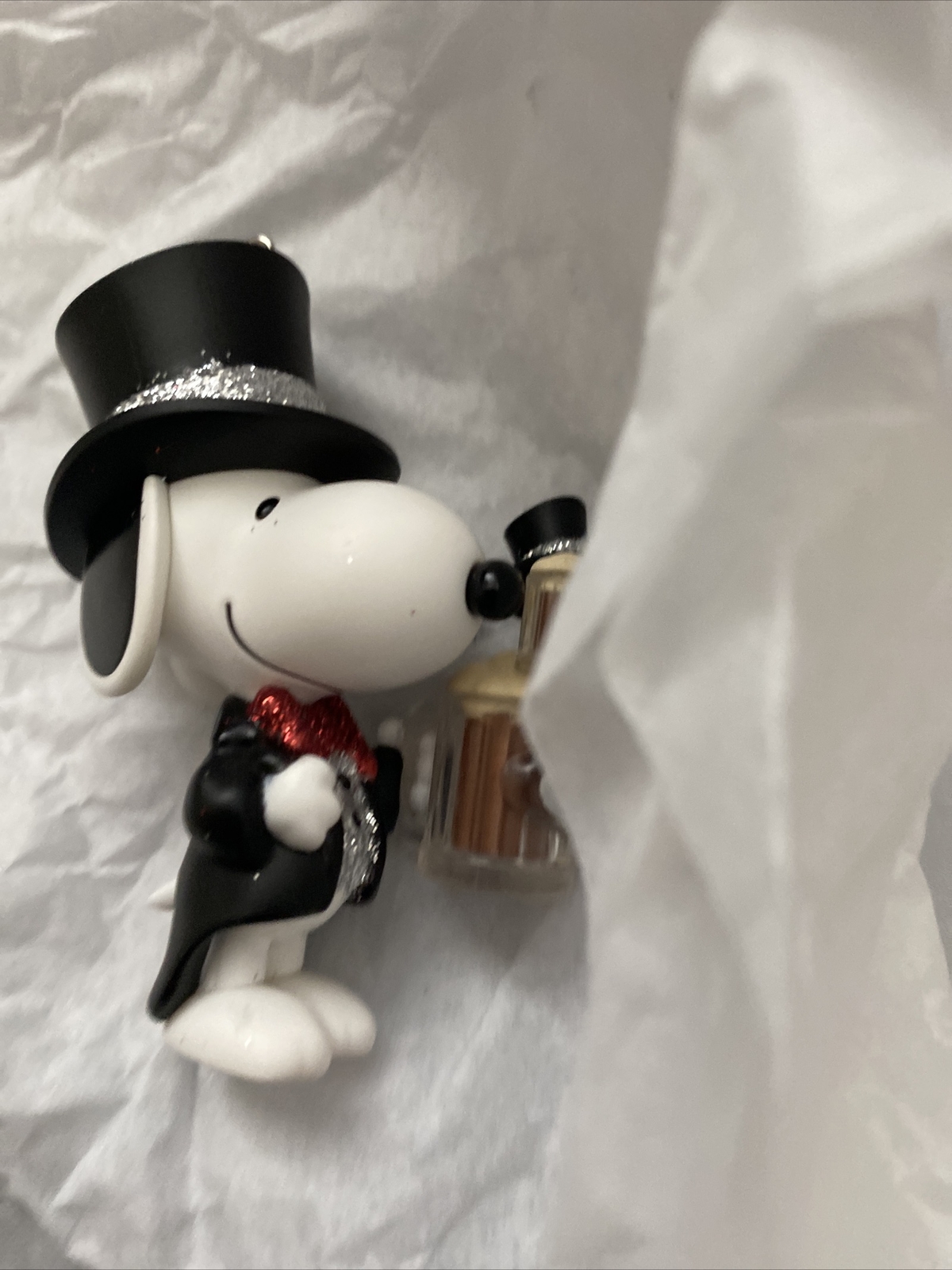 2022 Hallmark Spotlight on Snoopy 25th Anniversary Special Edition Tree Ornament
