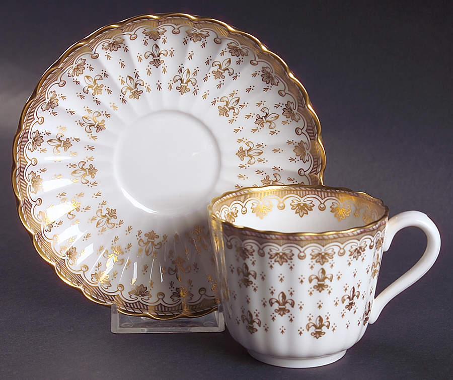 Spode Fleur de Lys Gold Cup & Saucer 6309031