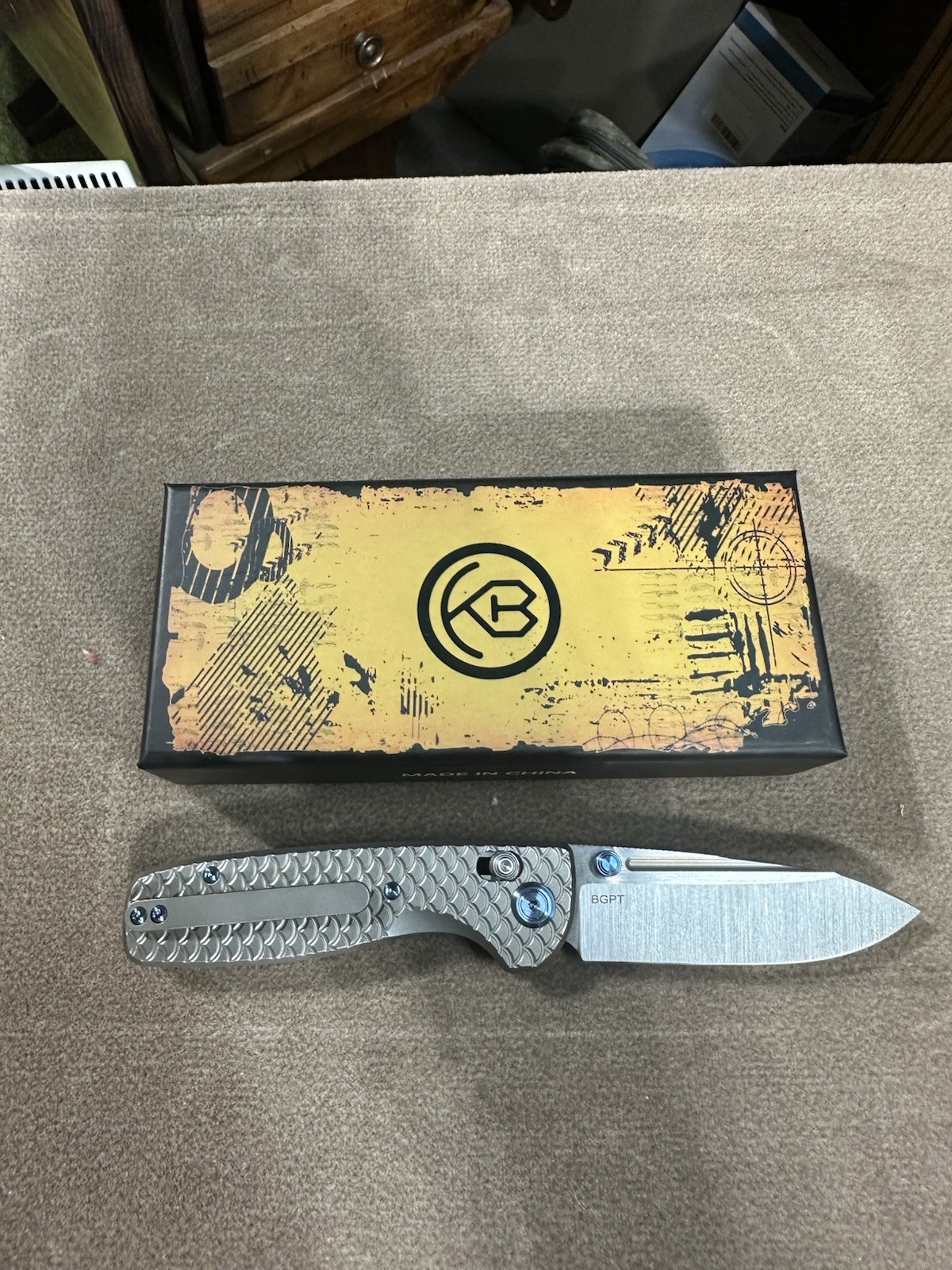 Kubey Bluff Folding Knife S35VN Steel Blade Gray 6AL4V Steel