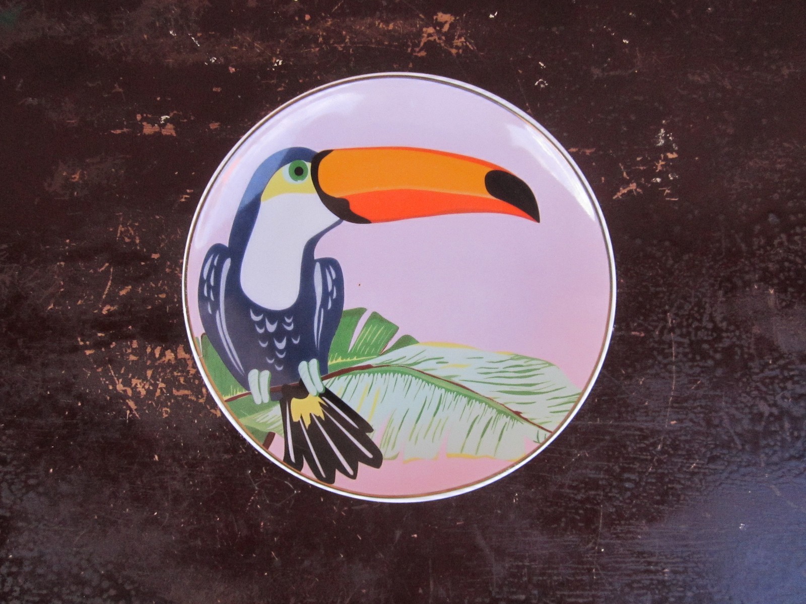 One Oak 8 Lane Toucan Brid Decorative Hand Wash Only Plate For Sale!!!