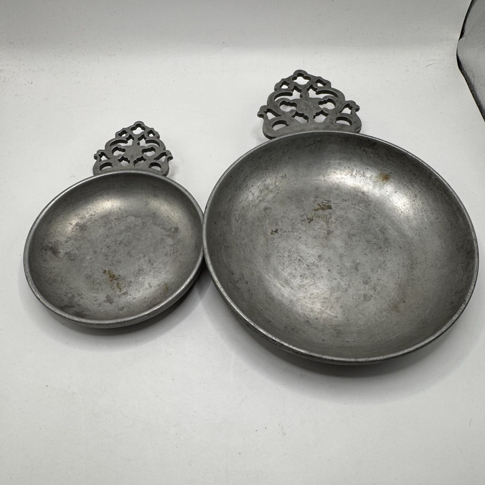 Stede Pewter Set Of 2 Porringer Dishes 4” + 6” w Horse Head Vintage Bowls