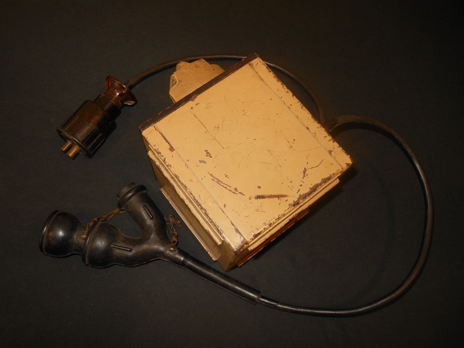 WW2 German Wehrmacht – BATTERY CONNECTION BOX – SEARCHLIGHTS RADIO FLAK – RARE!