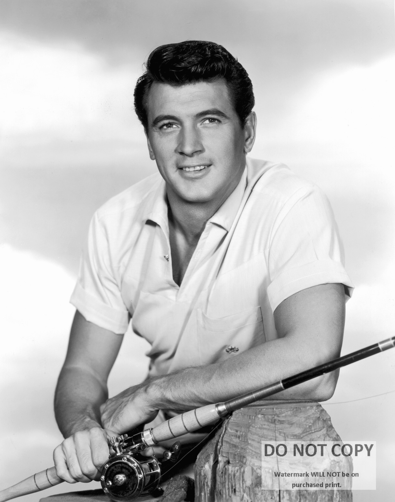 11X14 PUBLICITY PHOTO – ACTOR ROCK HUDSON (AA-080)