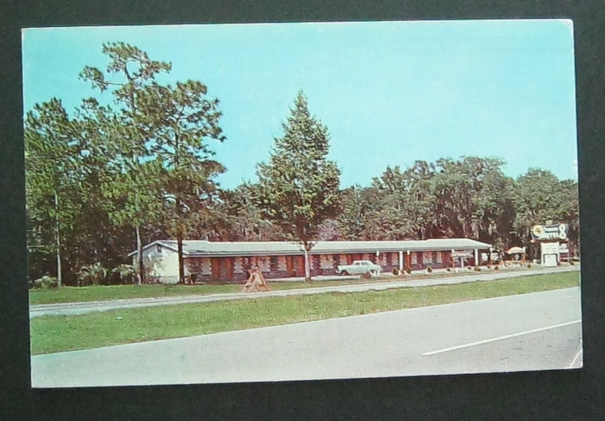 Figure 8 Motel Dinsmore FL 1962 Dexter Press Chrome