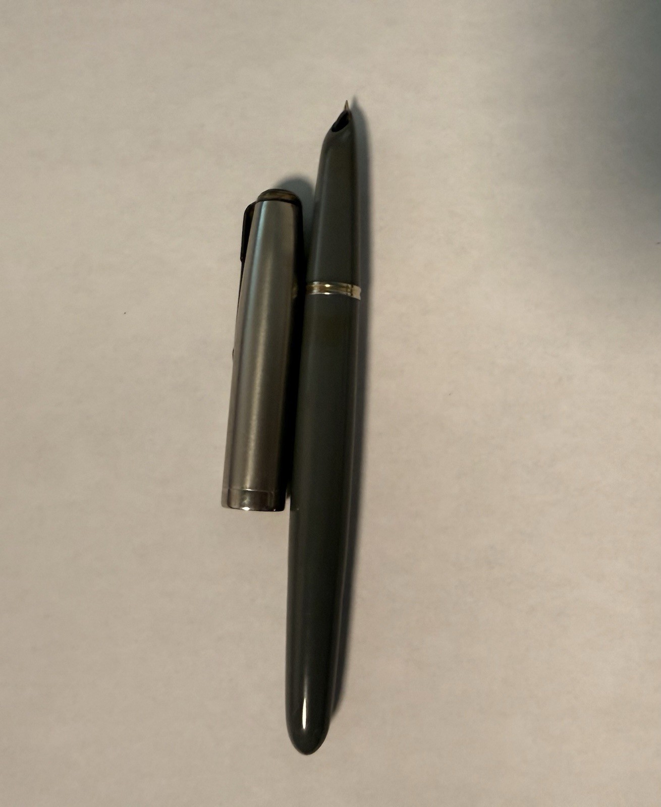 Vintage Parker 51 Vacumatic Fountain Pen Dove Grey Diamond Clip 14k Gold Nib
