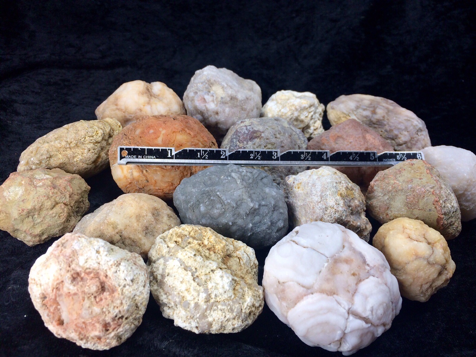 ONE Unopened GEODES 2″-3″ Break Your Own Quartz Crystal Agate Natural Uncut Gem
