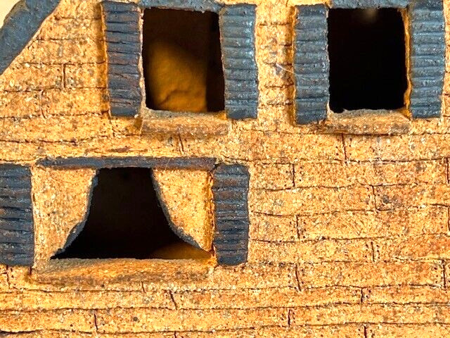 Studio Pottery Ceramic Rustic House, 8″ x 7″ Earthenware,slab construct,Exc Cond