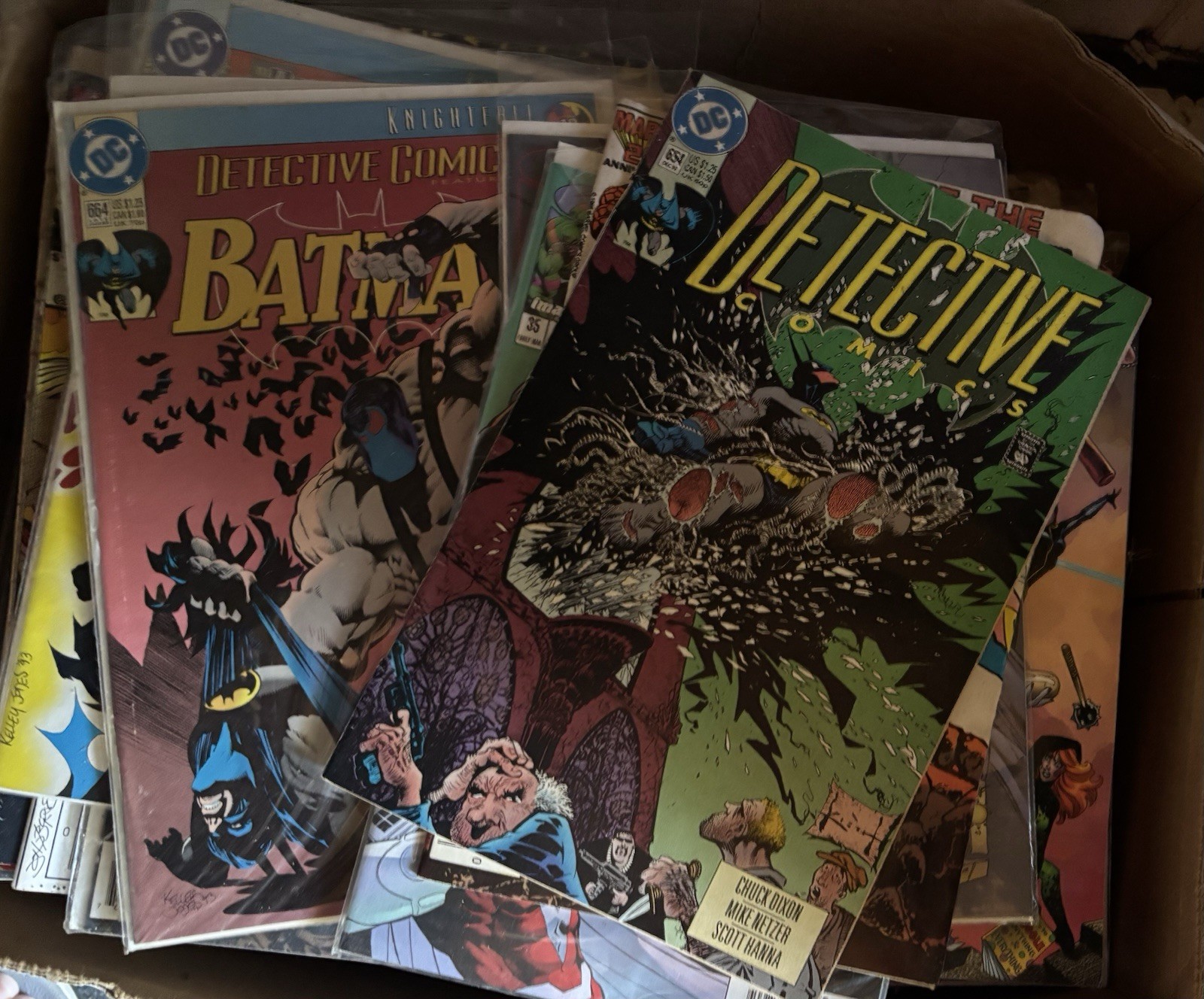 100 Bulk Assorted Comics Lot Dc/ Marvel/ indies Comic Books