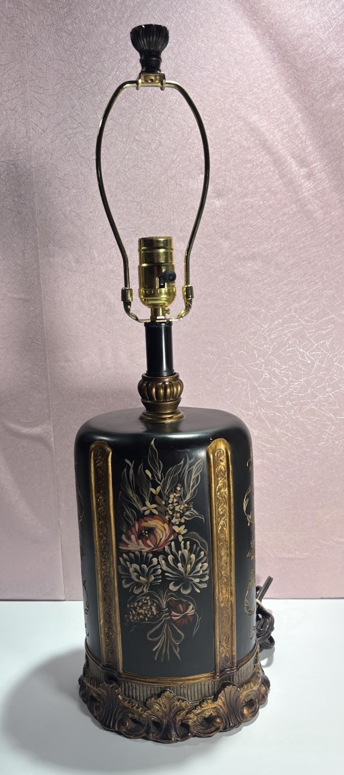Vtg Hand Painted Black Toleware Floral Table Lamp Gold Trim Hollywood Regency