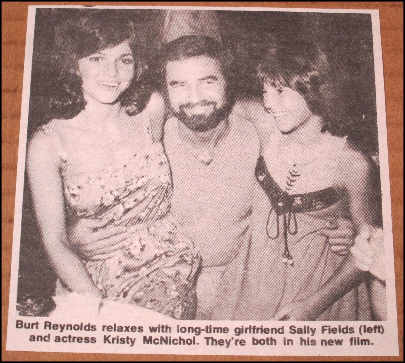 1977 Burt Reynolds Sally Field Kristy McNichol Newspaper Clipping Photo 4″x4.25″