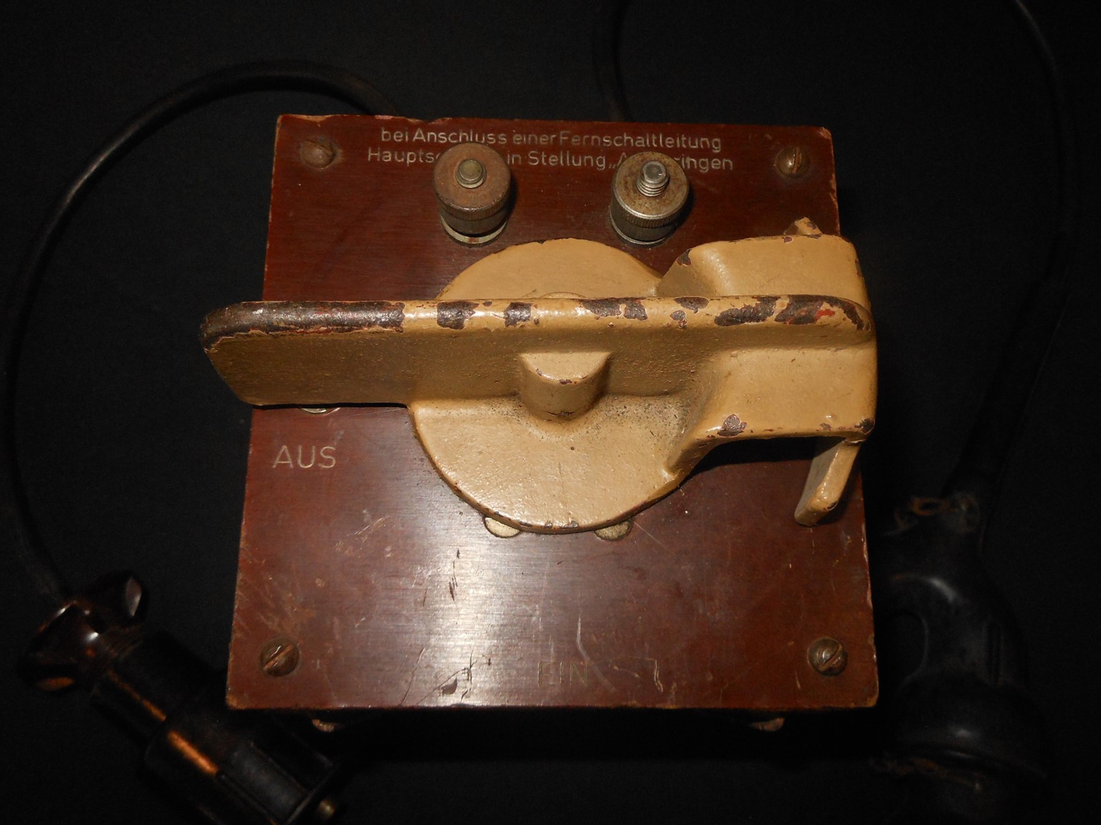 WW2 German Wehrmacht – BATTERY CONNECTION BOX – SEARCHLIGHTS RADIO FLAK – RARE!