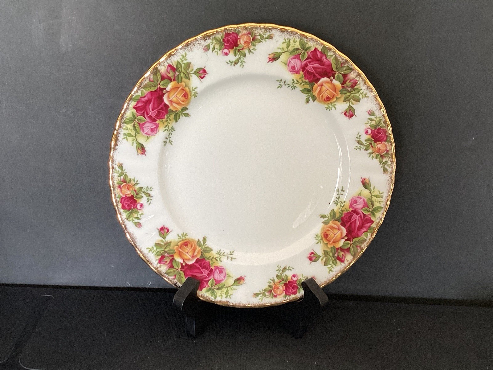 ROYAL ALBERT OLD COUNTRY ROSES Individual Dinner Plate 10 3/8″ Gold Trim (G14**)