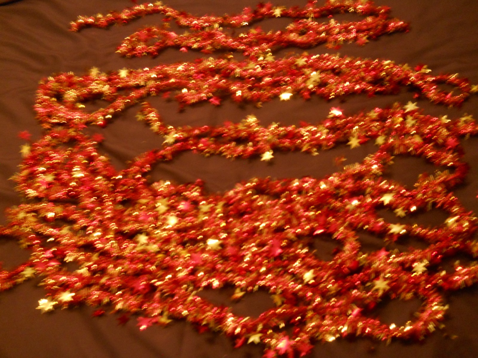 Christmas Red Tinsel Garland with Stars Metallic total 43.5 feet _