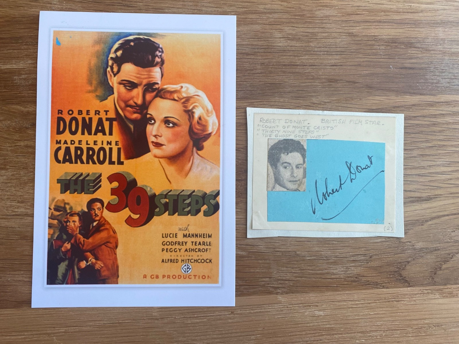 ROBERT DONAT ORIGINAL SIGNED PAGE WITH COA