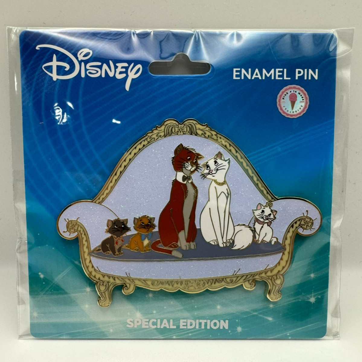 Disney Pink a la Mode Aristocats Purrfectly Cozy Couch Marie Jumbo Pin LE 200