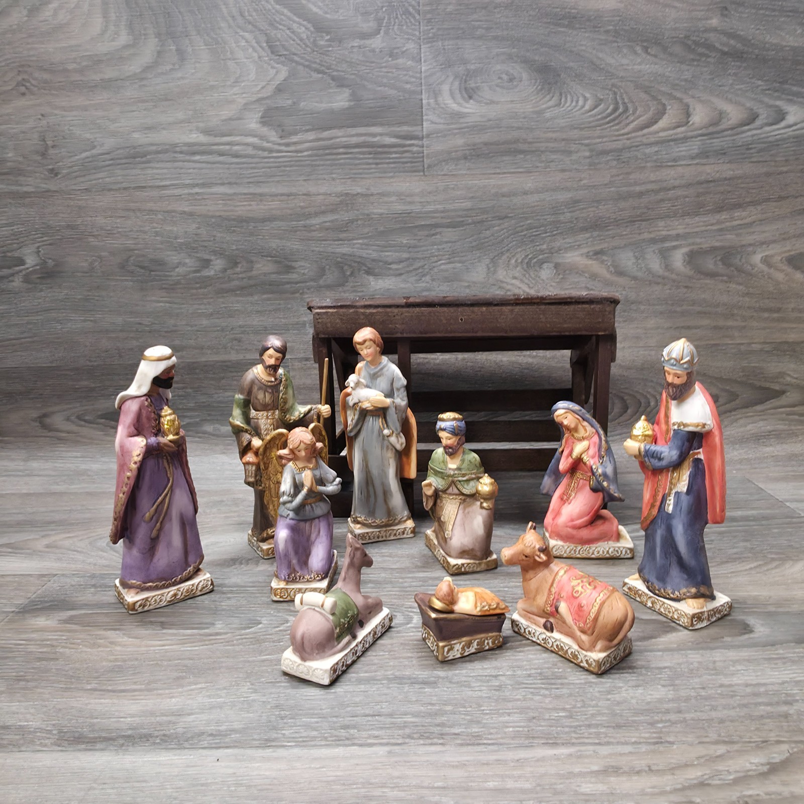 Hand Painted Nativity Scene Set Wooden Stable 11 Figures Holiday Christmas Decor