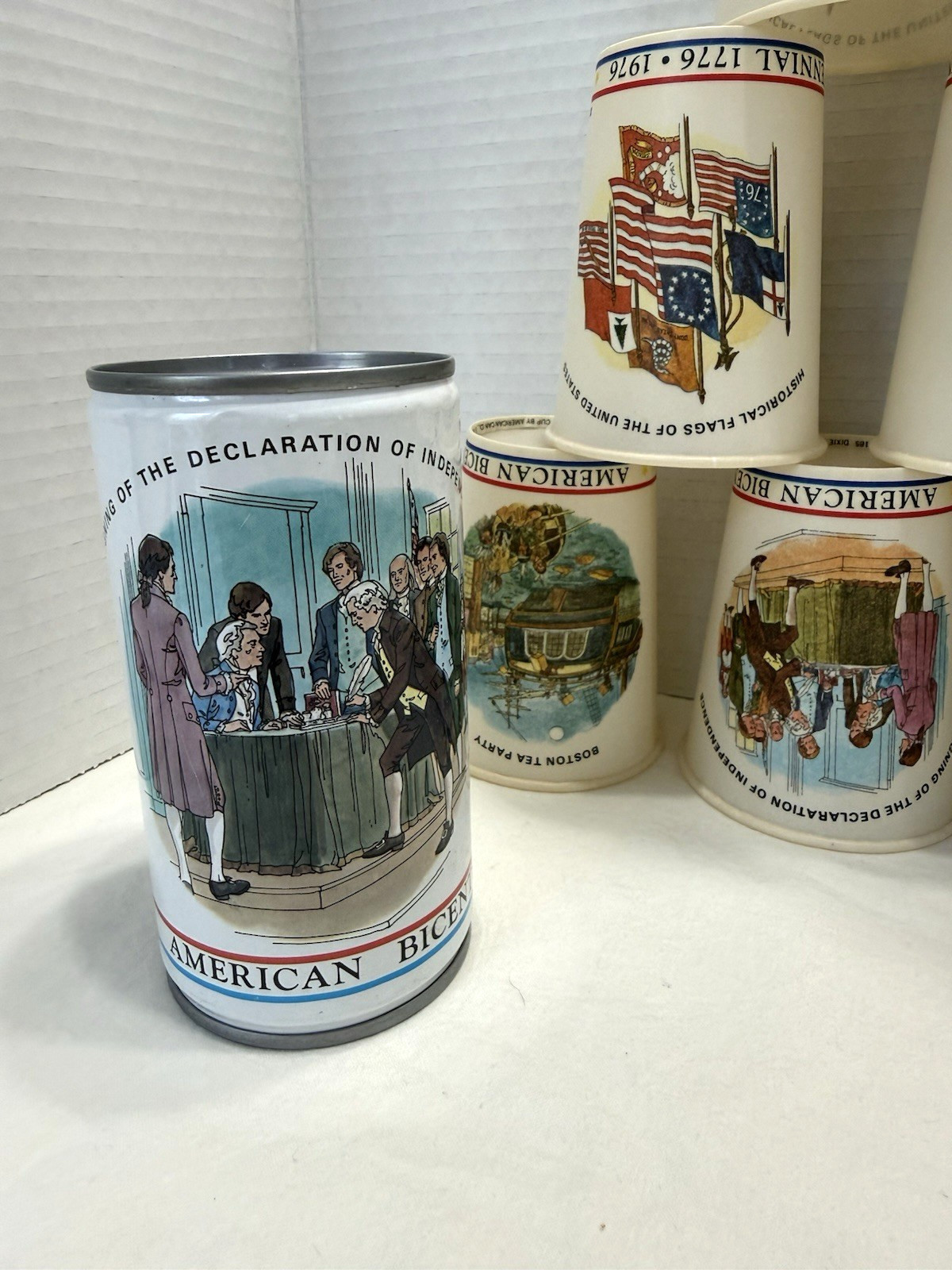 VTG US Bicentennial Dixie Cups /NOS/ Set Of 30/ Collector Can Bank/ Revolution