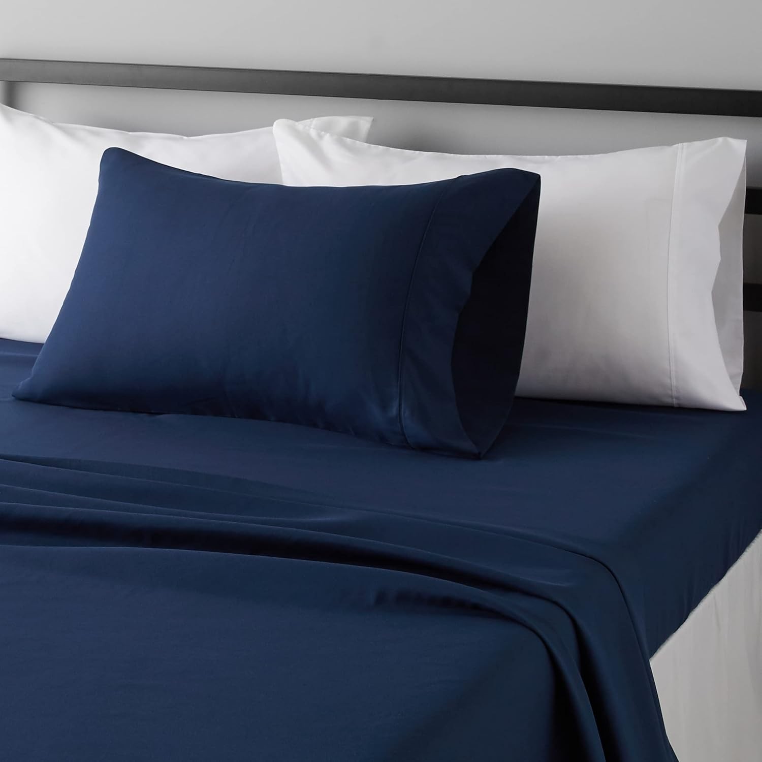 Amazon Basics Lightweight Super Soft Easy Care Wrinkle Free Microfiber 3 Piece B
