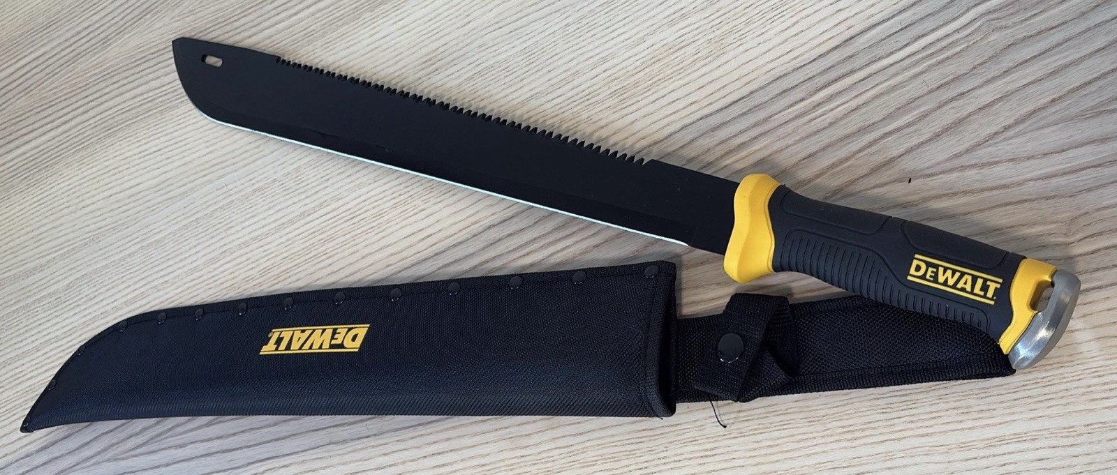 24” DEWALT Machete Authentic Sawback Heavy Duty Full Tang Rubber Handle Black