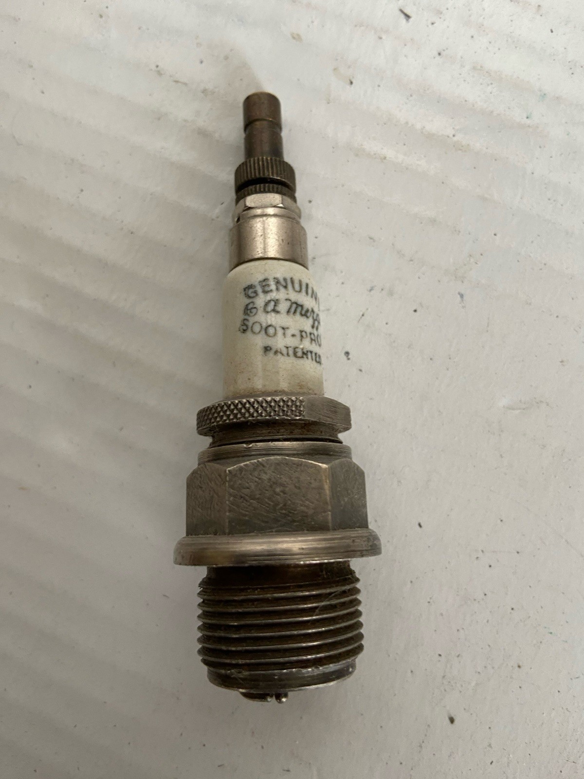 Vintage Spark Plug MEZGER SOOT-PROOF The plug Looks In Great Condition.