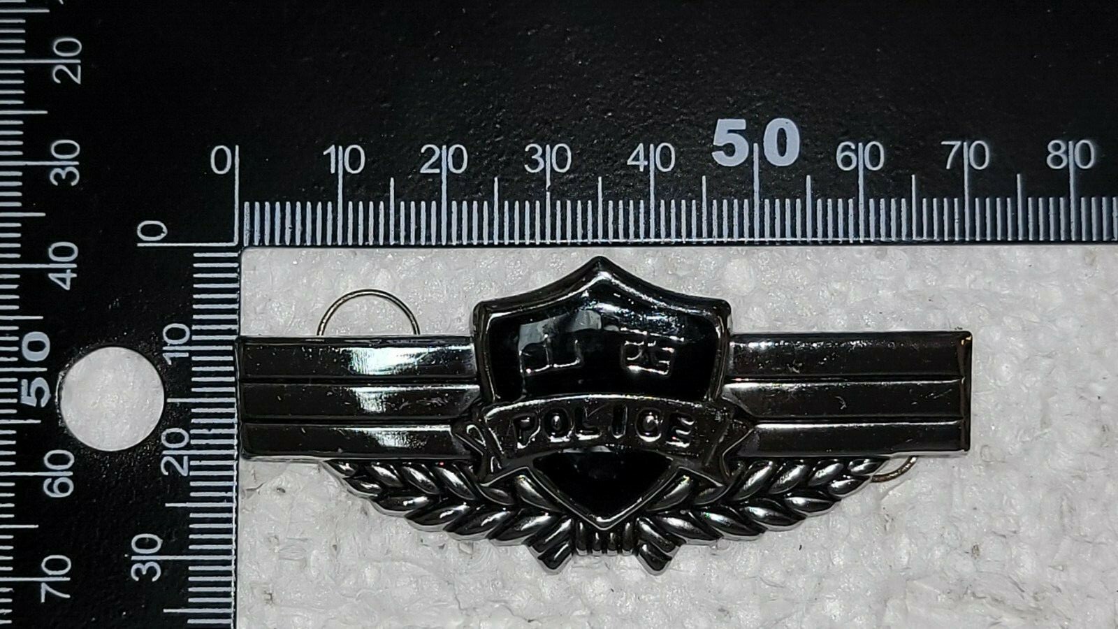 K2806 Current Mainland China Police Breast Badge L3A